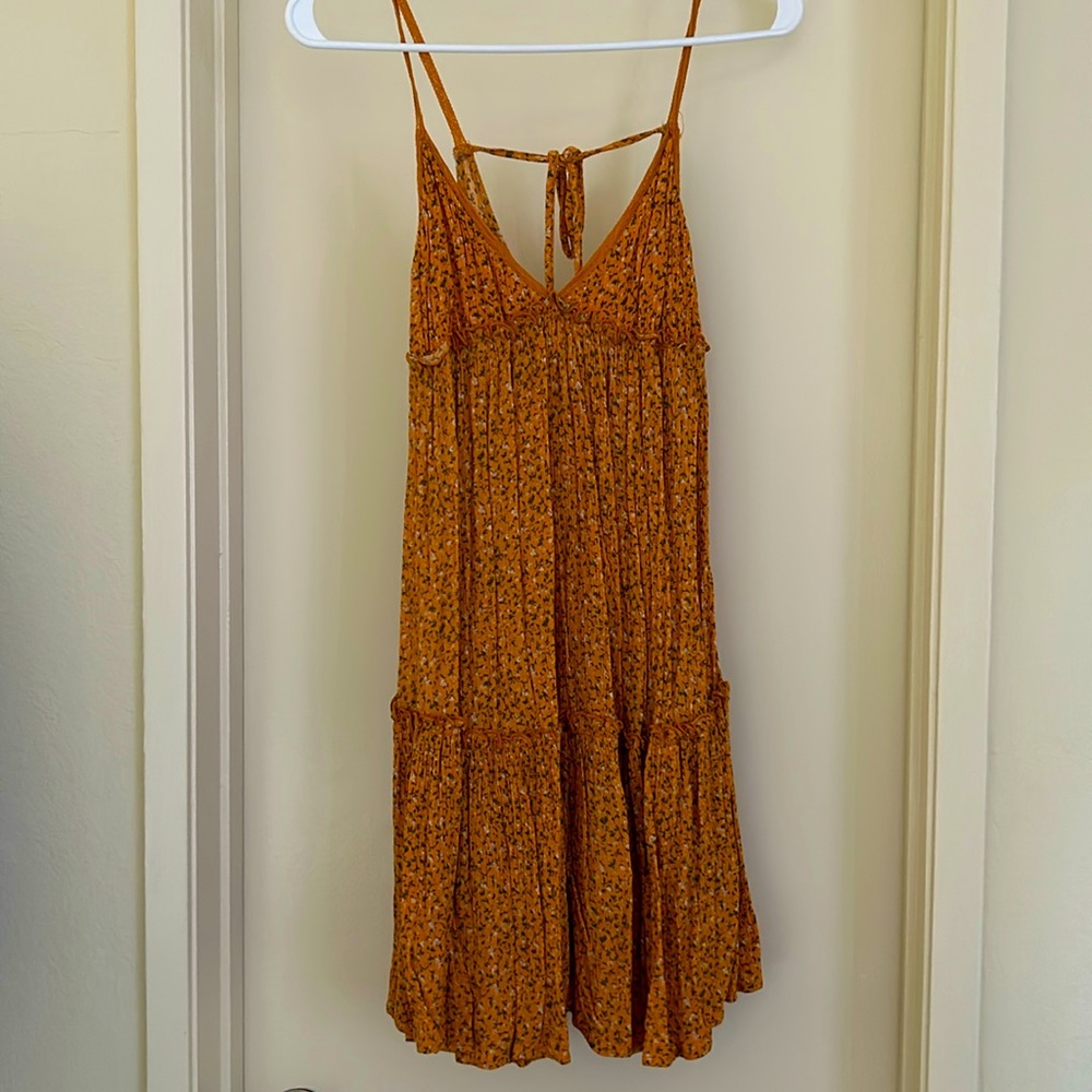 Wild Fable pleated floral summer dress size medium